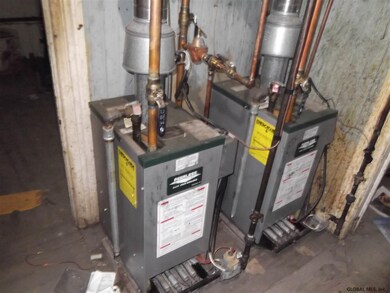 918 Park Ave, Schenectady, NY 12308 - photo 4