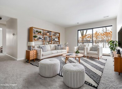 847 E Coach Rd unit 1, Palatine, IL 60074 - photo 2