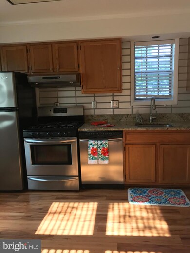 14915 Kalmia Dr, Laurel, MD 20707 - photo 3