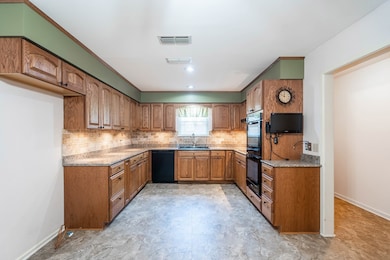 1509 Cascade Ct, Midland, TX 79703 - photo 4