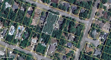 213 E 11th St, Southport, NC 28461 - photo 3