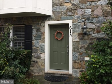 615 Hurdle Mill Place, Gaithersburg, MD 20877 - photo 2