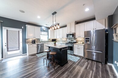 Access to deck from kitchen!