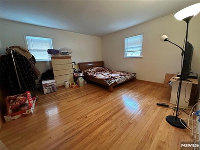 140 E Palisades Blvd unit 2nd fl, Palisades Park, NJ 07650 - photo 6