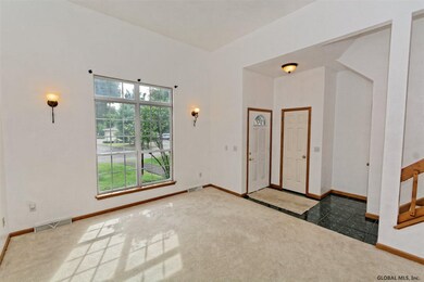 31 Stratton Cir, Troy, NY 12182 - photo 3