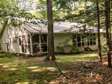 7517 Mountain Ln, Stroudsburg, PA 18360 - photo 5