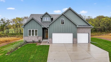 203 Hudson Ave, van Meter, IA 50261 - photo 2