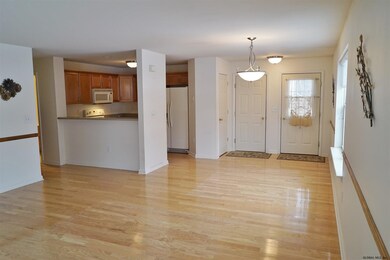 100 Cherry Blossom Ct unit 1, Schenectady, NY 12306 - photo 6