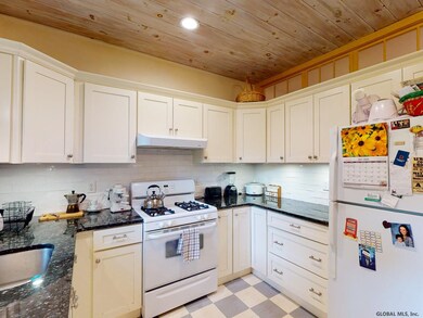 118 Jefferson St, Albany, NY 12210 - photo 6