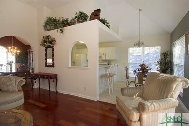 Living Room, Eat-In, Dining Pan View