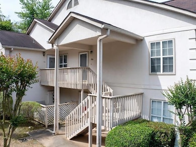 904 Bridge Ln SE, Smyrna, GA 30082 - photo 3