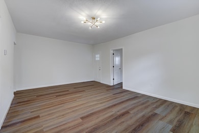 6608 Avenue O unit 1, Houston, TX 77011 - photo 3