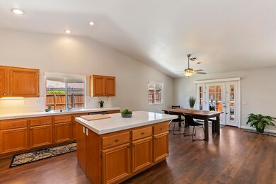 008_Kitchen