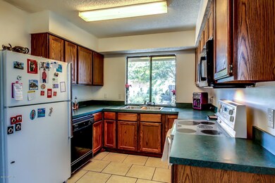 8442 Spicewood Dr, Jacksonville, FL 32216 - photo 4