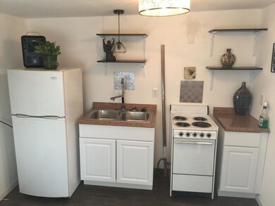 GUEST HOUSE Kitchen