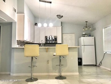 8213 Dickie Dr, Jacksonville, FL 32216 - photo 3