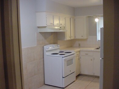 10326 Southport Dr, Houston, TX 77089 - photo 3