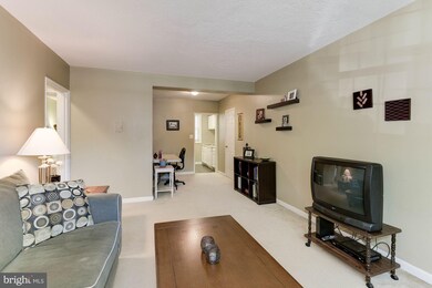 209 N Trenton St unit 2091, Arlington, VA 22203 - photo 3