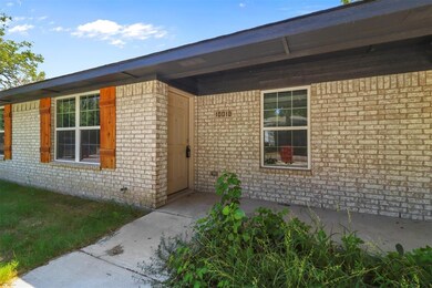 1001 W 9th St unit B, Bonham, TX 75418 - photo 2