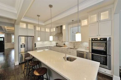 4914 N Seeley Ave, Chicago, IL 60625 - photo 3