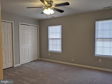 1262 Holmespun Dr, Pasadena, MD 21122 - photo 5