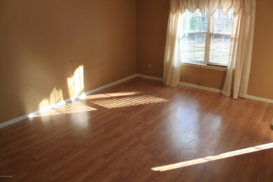 236 Witness Tree Cir, East Stroudsburg, PA 18301 - photo 3