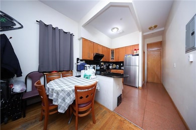 462 52nd St unit 2D, Brooklyn, NY 11220 - photo 7