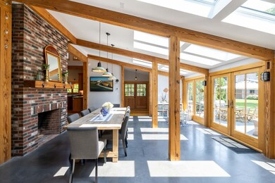 Atrium & Dining Room