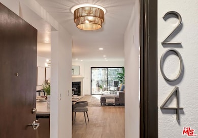 1633 S Bentley Ave unit 204, Los Angeles, CA 90025 - photo 3