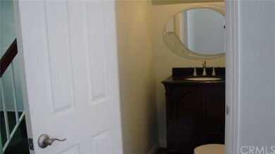 Pretty powder room douwstairs