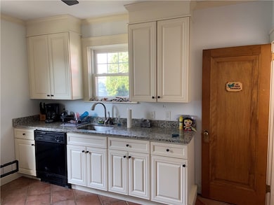 54 Brandon Rd, Cranston, RI 02910 - photo 4