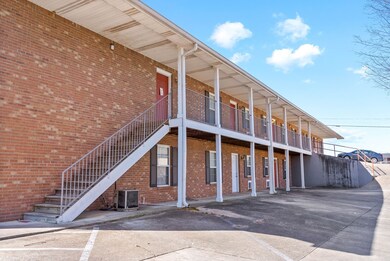 765 Robb Ave unit 2, Clarksville, TN 37040 - photo 6