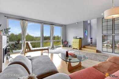 Living Room w/Wall of Windows
