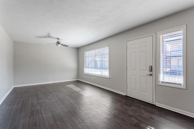 2810 Dorchester Dr unit 13, Oklahoma City, OK 73120 - photo 6