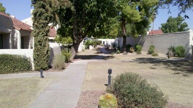 7340 N Via Camello Del Norte unit 237, Scottsdale, AZ 85258 - photo 2