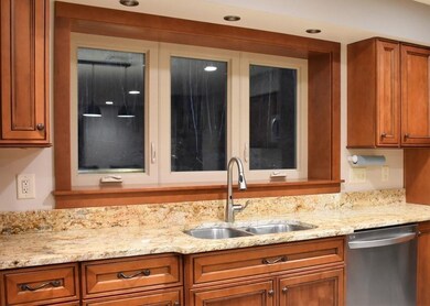 21 Skyview Ln unit 2, Webster, MA 01570 - photo 5