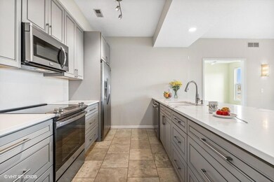 04_225NTownsend_Unit101_5_Kitchen_LowRes