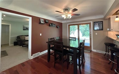 29471 Valley View Dr, Wickliffe, OH 44092 - photo 3