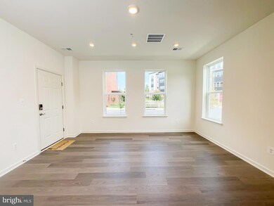 10001 -B American Pharoah Ln unit A, Laurel, MD 20723 - photo 7