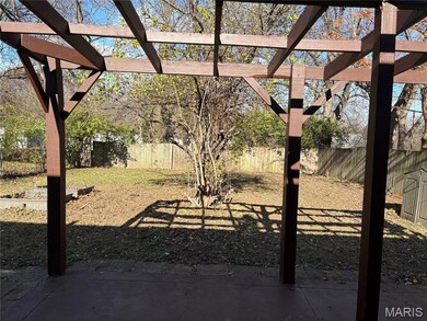 43 Connolly Dr, Saint Louis, MO 63135 - photo 5