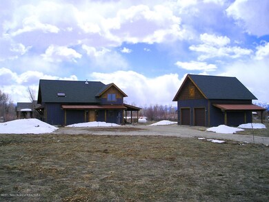 Exterior & Landscape
