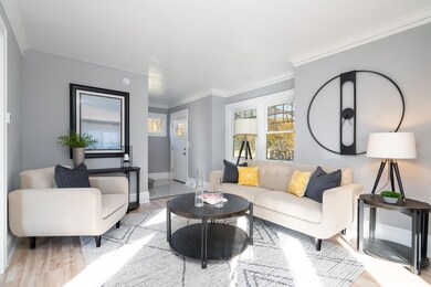 2828 Dakota Avenue South MLS-10.jpg