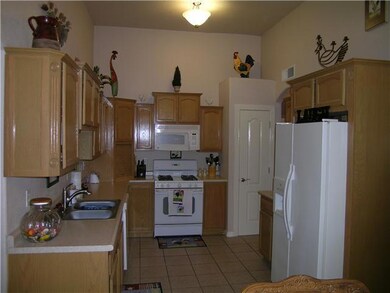 14313 Desert Spring Dr, Horizon City, TX 79928 - photo 3