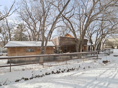 10 W Hillcrest St, Newcastle, WY 82701 - photo 6
