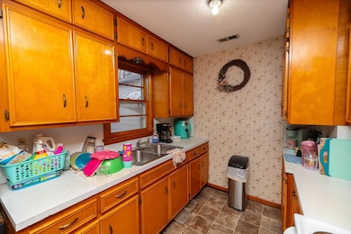 2544 N Burns Ave, Wichita, KS 67204 - photo 6