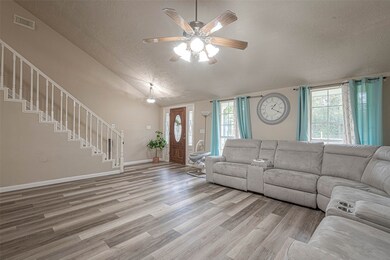 510 W Rollingwood St, Pinehurst, TX 77362 - photo 4