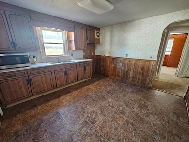 93 Cooper St, Springfield, MA 01108 - photo 5