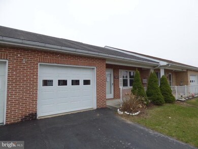 18013 Par Three Dr, Hagerstown, MD 21740 - photo 2