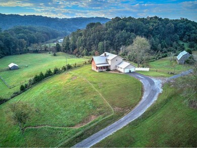 745 Poteat Ln, Fall Branch, TN 37656 - photo 4