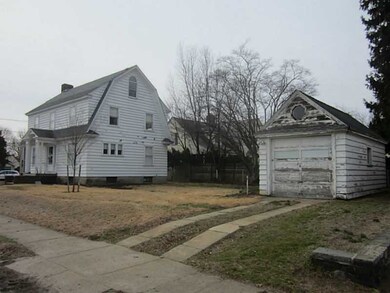 Parking Lot/Garage.